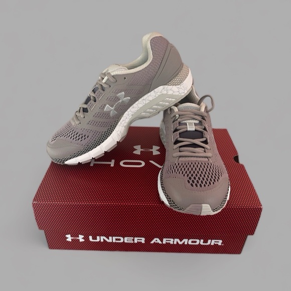 Under Armour HOVR Guardian Sneaker Running Shoe. Size 8.5. NWT - Picture 1 of 10